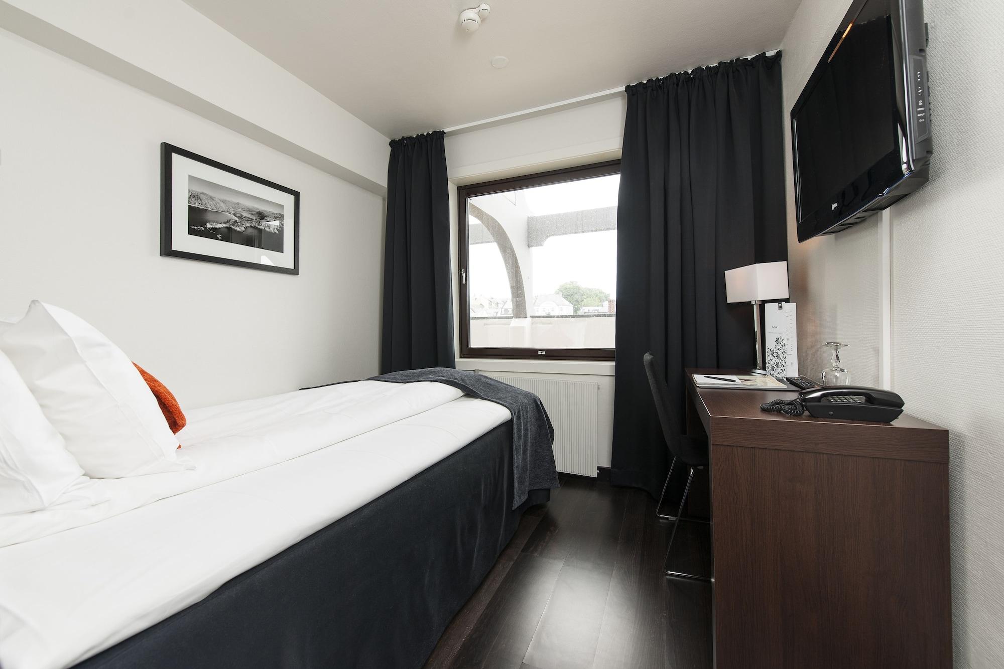 Hotel Four Monkeys Ålesund Zewnętrze zdjęcie