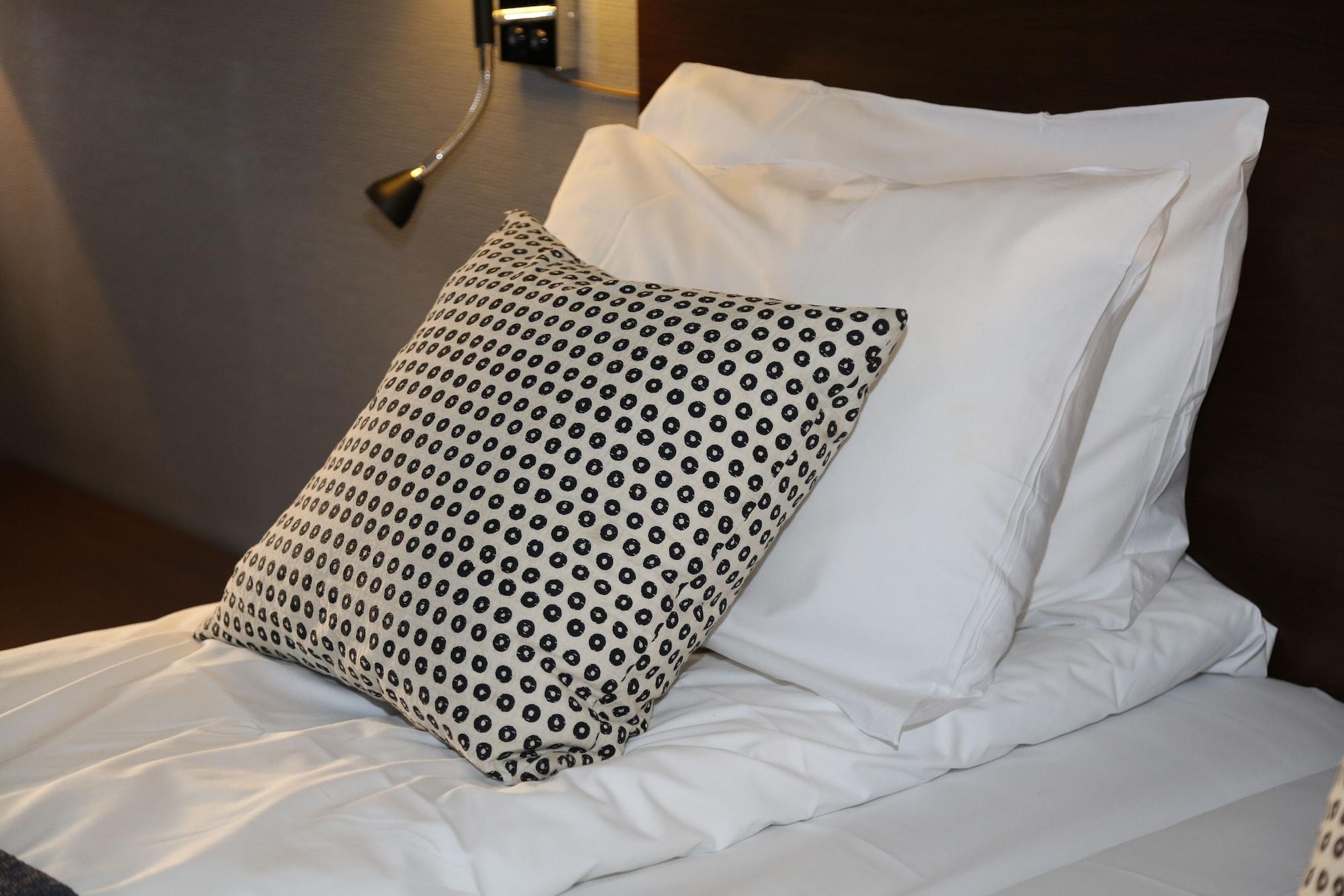 Hotel Four Monkeys Ålesund Zewnętrze zdjęcie