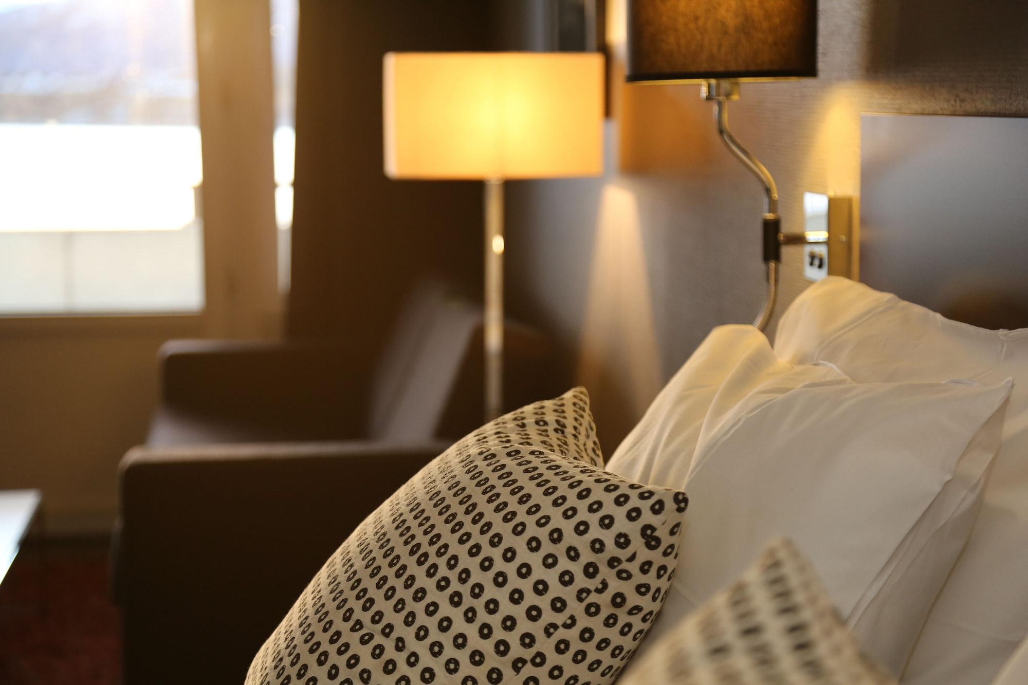 Hotel Four Monkeys Ålesund Zewnętrze zdjęcie