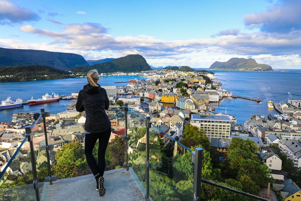 Hotel Four Monkeys Ålesund Zewnętrze zdjęcie