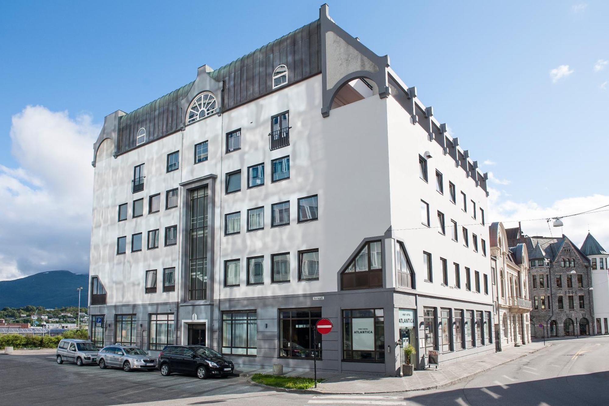 Hotel Four Monkeys Ålesund Zewnętrze zdjęcie